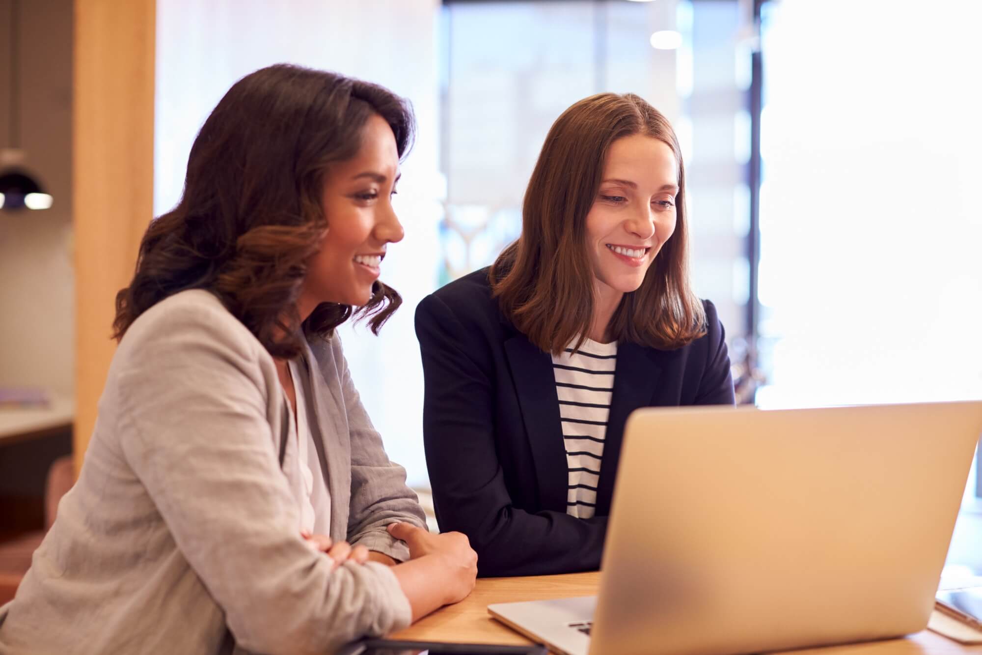 Amplify your visibility and brand credibility with Content Syndication